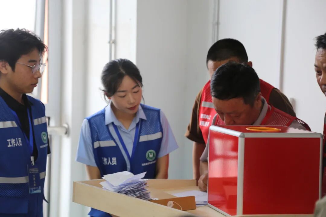 手工木工、建筑电工(装饰装修)职业技能竞赛实操现场照片17